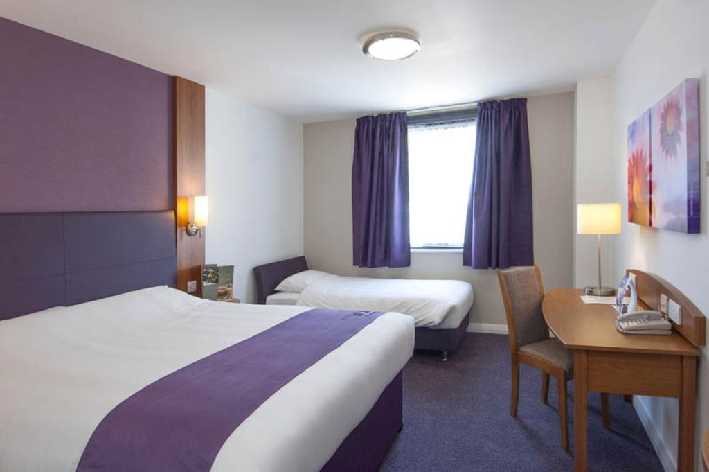 Premier Inn Exeter Central St. Davids Bilik gambar