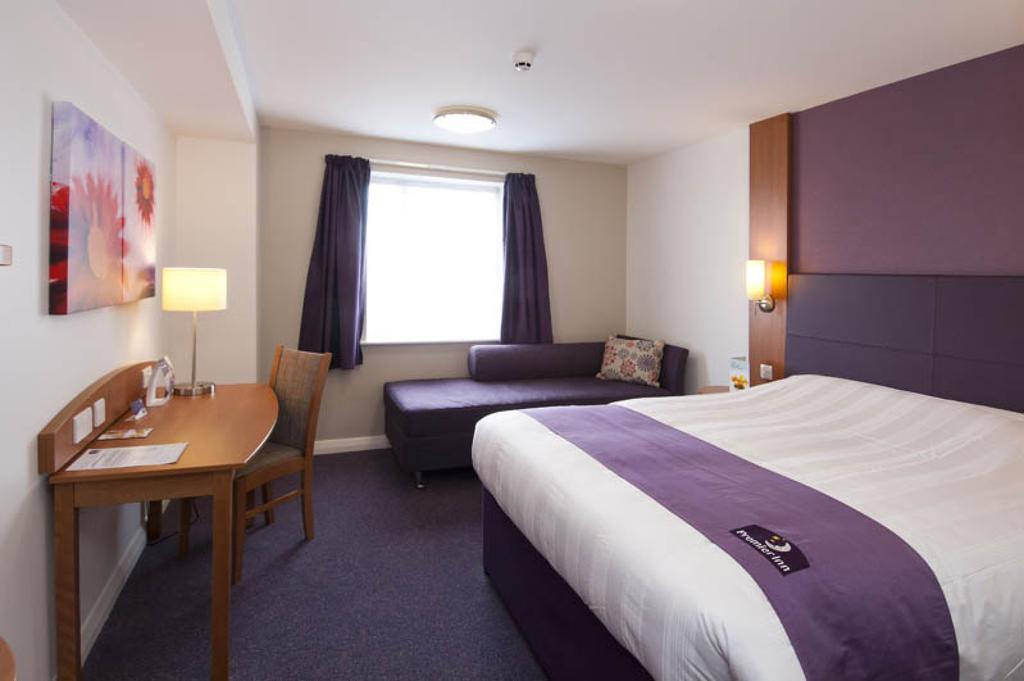 Premier Inn Exeter Central St. Davids Bilik gambar