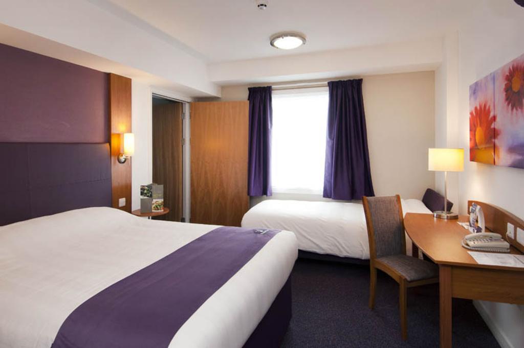 Premier Inn Exeter Central St. Davids Bilik gambar